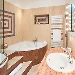 Lejlighed Sunlight - Marinette - Port Area, 2 Bedrooms, Sleep 6, Sea View